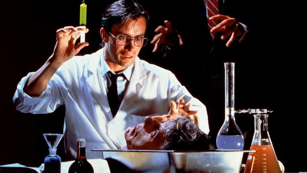 ۱۰ فیلم ترسناک علمی تخیلی که در آن نتیجه آزمایشات دانشمندان به شدت هولناک می شود
