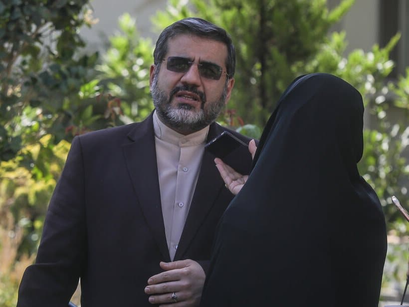 وزیر ارشاد درباره امکان اکران دو فیلم «نوید محمدزاده»: محرومیت بازیگران نباید به اکران یک فیلم لطمه بزند وزیر ارشاد درباره امکان اکران دو فیلم «نوید محمدزاده»: محرومیت بازیگران نباید به اکران یک فیلم لطمه بزند