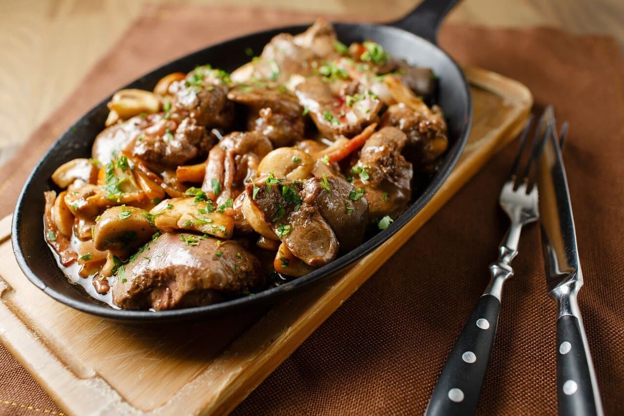 آیا جگر را قبل از پخت باید شست؟/ خطر انتقال ویروسی خطرناک از احشای دام/ جگر کبابی بهتر است یا آبپز؟